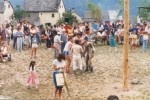 La festa del 1986 con l'albero della cuccagna - Clicca sulla foto per ingrandire